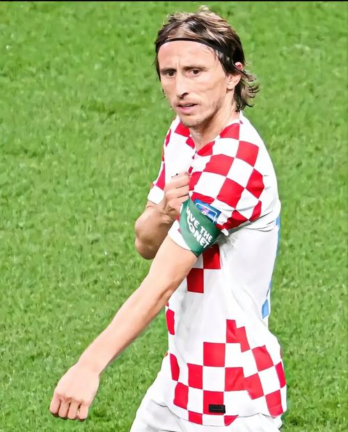 如何快速判断对手是否已经听牌？看这三个动作就够了。（快速识别对手是否已听牌：牢记这3个动作即可）