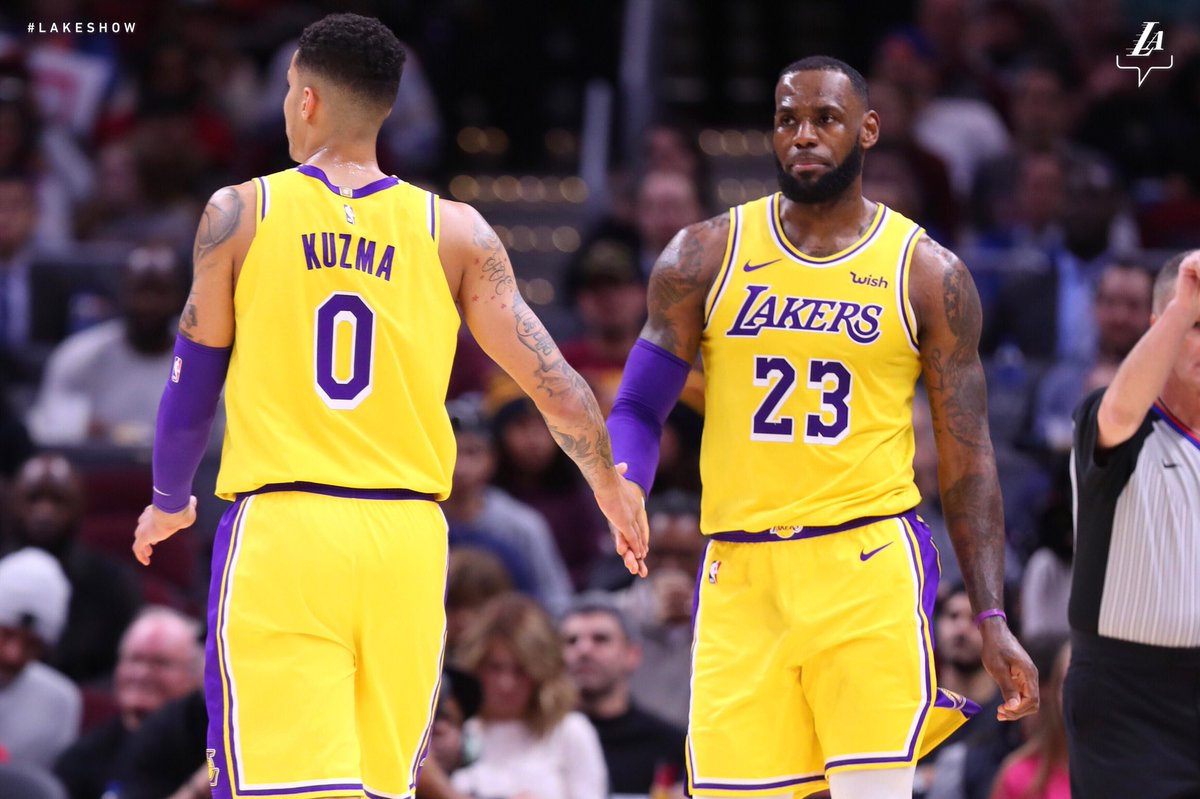 而布克虽然 而布克虽然