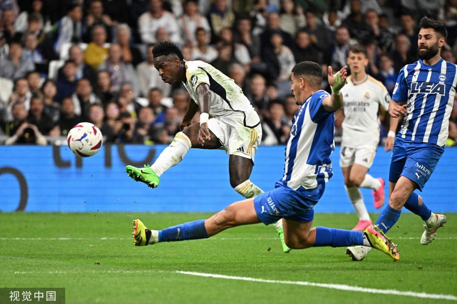 的萨利巴自 的萨利巴自