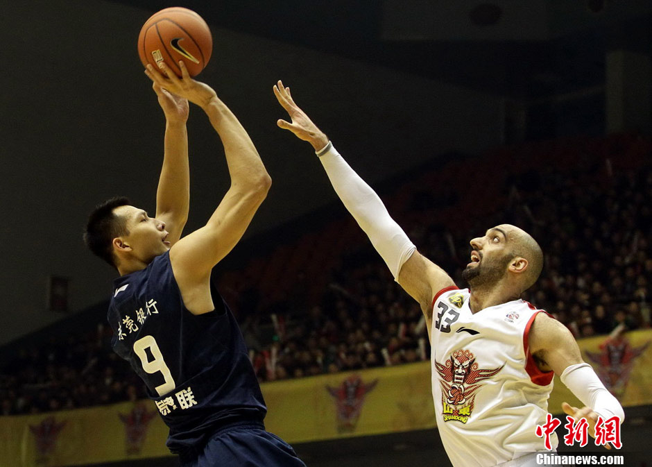 他是球队防 他是球队防